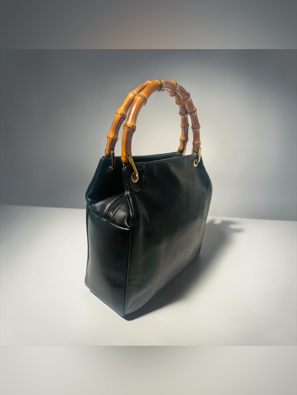 Gucci Bamboo Vintage leather Handbag - Picture 2 of 15